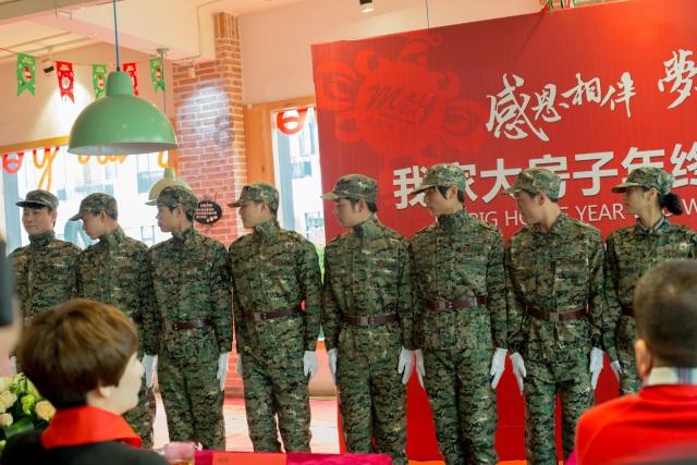 “大陆第一美女”，嫁大16岁名导，婚后活成无数人羡慕的江湖人